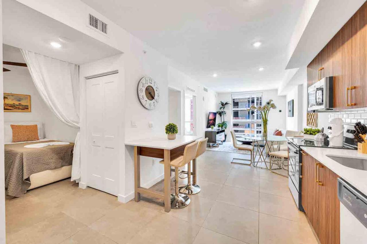 Appartamento Modern Unit In Downtown Miami With Free Parking Esterno foto