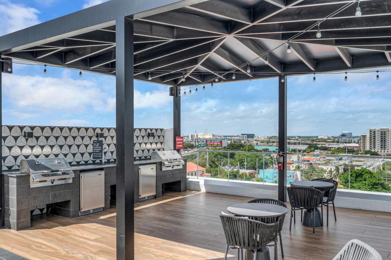 Appartamento Modern Unit In Downtown Miami With Free Parking Esterno foto