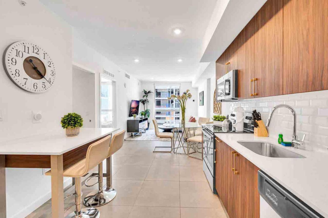 Appartamento Modern Unit In Downtown Miami With Free Parking Esterno foto