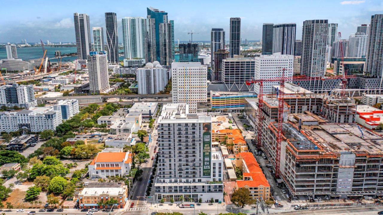 Appartamento Modern Unit In Downtown Miami With Free Parking Esterno foto