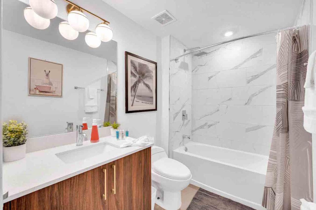 Appartamento Modern Unit In Downtown Miami With Free Parking Esterno foto