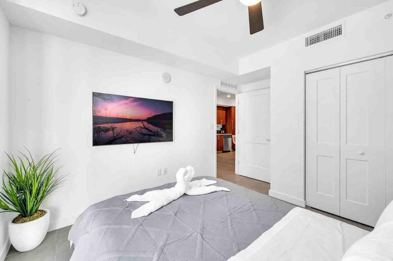 Appartamento Modern Unit In Downtown Miami With Free Parking Esterno foto